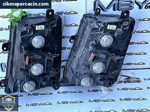 Ford Sağ Ön Far çıkma parça