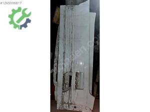FORD FMAX SAĞ YAN ETEKLİK (ÇIKMA)