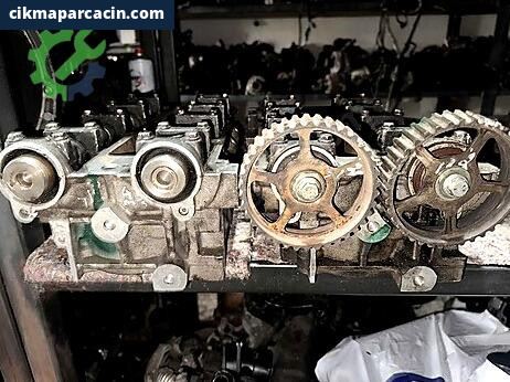 Ford Focus Silindir Kapak çıkma parça