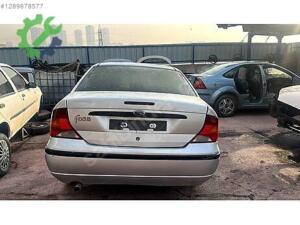 FORD FOCUS 1 HATASIZ SEDAN BAGAJ KAPAĞI