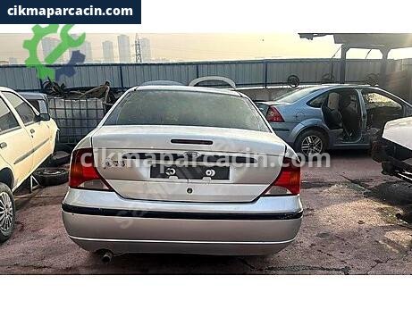 Ford Focus Bagaj Kapağı çıkma parça