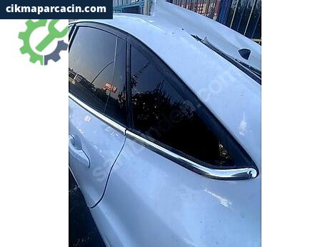 Ford Focus Sol Arka Kelebek Camı çıkma parça