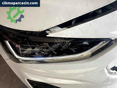 Ford Focus Sağ Ön Far çıkma parça
