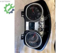 FORD FOCUS 2.5 BENZİNLİ GÖSTERGE SAATİ PANELİ
