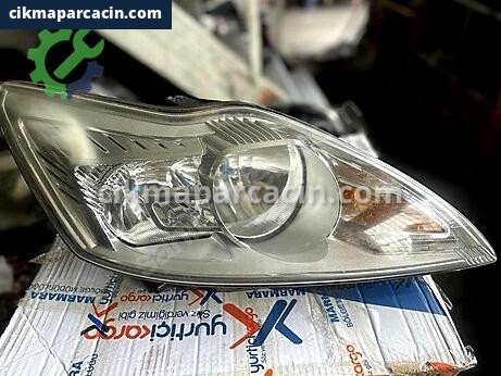 Ford Focus Far çıkma parça