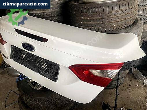 Ford Focus Bagaj Kapağı çıkma parça