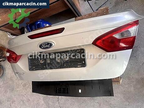 Ford Focus Bagaj Kapağı çıkma parça