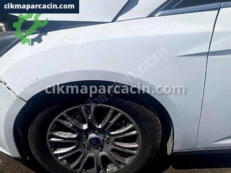 Ford Focus Sol Ön Çamurluk çıkma parça