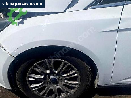 Ford Focus Sol Ön Çamurluk çıkma parça