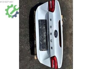 FORD FOCUS 4 4.5 HATASIZ DOLU BEYAZ SEDAN BAGAJ KAPAĞI