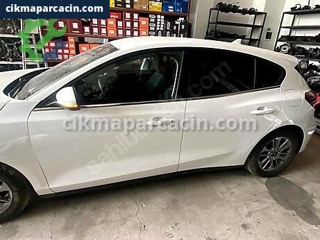 Ford Focus Sol Arka Kapı çıkma parça