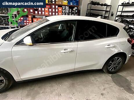 Ford Focus Sol Arka Kapı çıkma parça