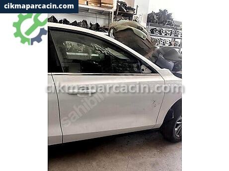 Ford Focus Sağ Kapı çıkma parça