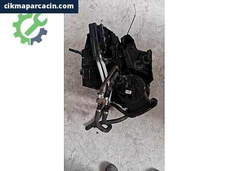 Ford Focus Kalorifer Kutusu çıkma parça