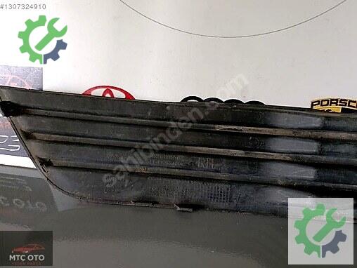 Ford Focus Sis Farı Çerçevesi 4M5119952B çıkma parça
