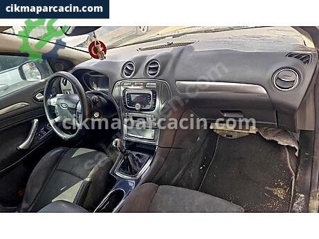 Ford Mondeo Torpido çıkma parça