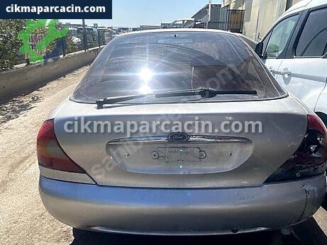 Ford Mondeo Bagaj Kapağı çıkma parça
