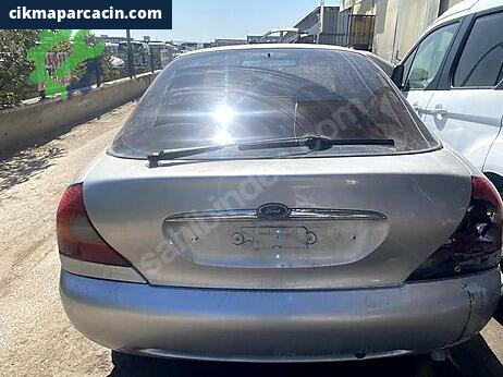 Ford Mondeo Bagaj Kapağı çıkma parça