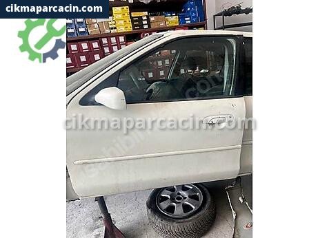 Ford Mondeo Sol Ön Kapı çıkma parça