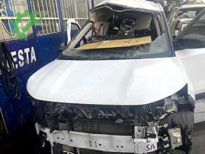 FORD TOURNEO COURİER 2024- ÖN KAPUT HATASIZ BEYAZ YENİ KASA