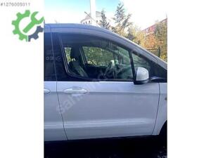 FORD TOURNEO COURİER HATASIZ DOLU SAĞ ÖN KAPI