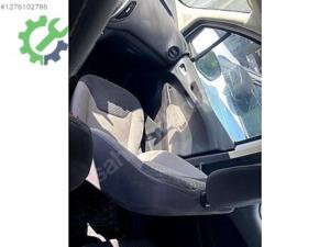 FORD TOURNEO COURİER SAĞ ÖN KOLTUK