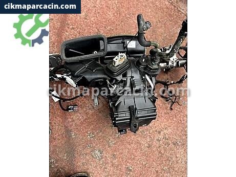 Ford Tourneo Kalorifer Kutusu çıkma parça