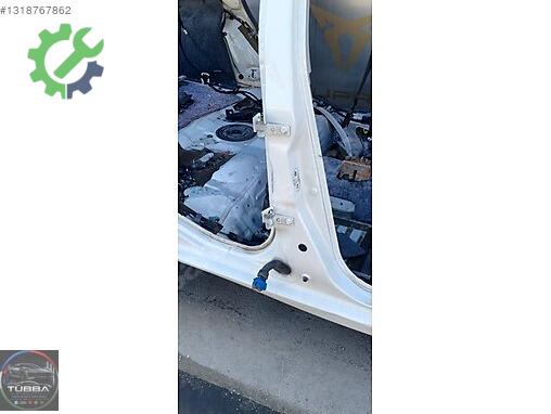 Fiat Punto Evo Kapı Menteşesi çıkma parça