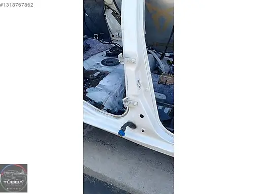 Fiat Punto Evo Kapı Menteşesi çıkma parça
