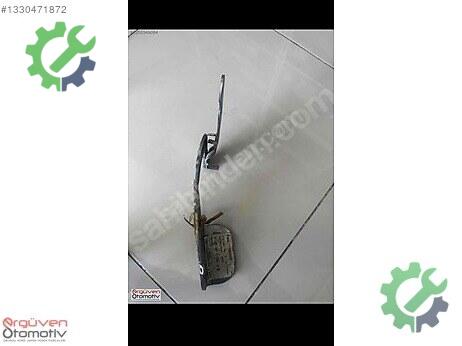 Ford Connect Kaput Menteşesi çıkma parça