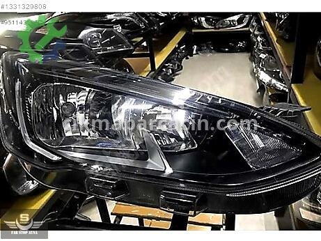 Ford Focus Sağ Ön Far çıkma parça