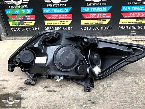 Ford Kuga Sağ Ön Far çıkma parça