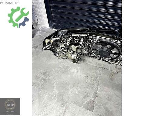 Volkswagen Golf Ön Far çıkma parça