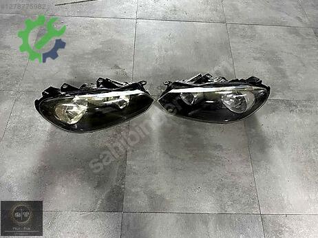 Volkswagen Golf Sağ Ön Far çıkma parça
