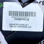 GOLF CADDY PASSAT 1K0907361B SİGORTA KUTUSU ALT BRAKETİ TABLASI