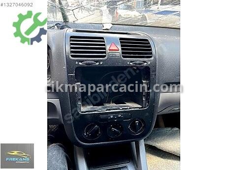Volkswagen Golf Göğüs çıkma parça