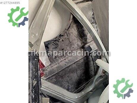 Honda Civic Sağ Marşpiyel Sacı çıkma parça