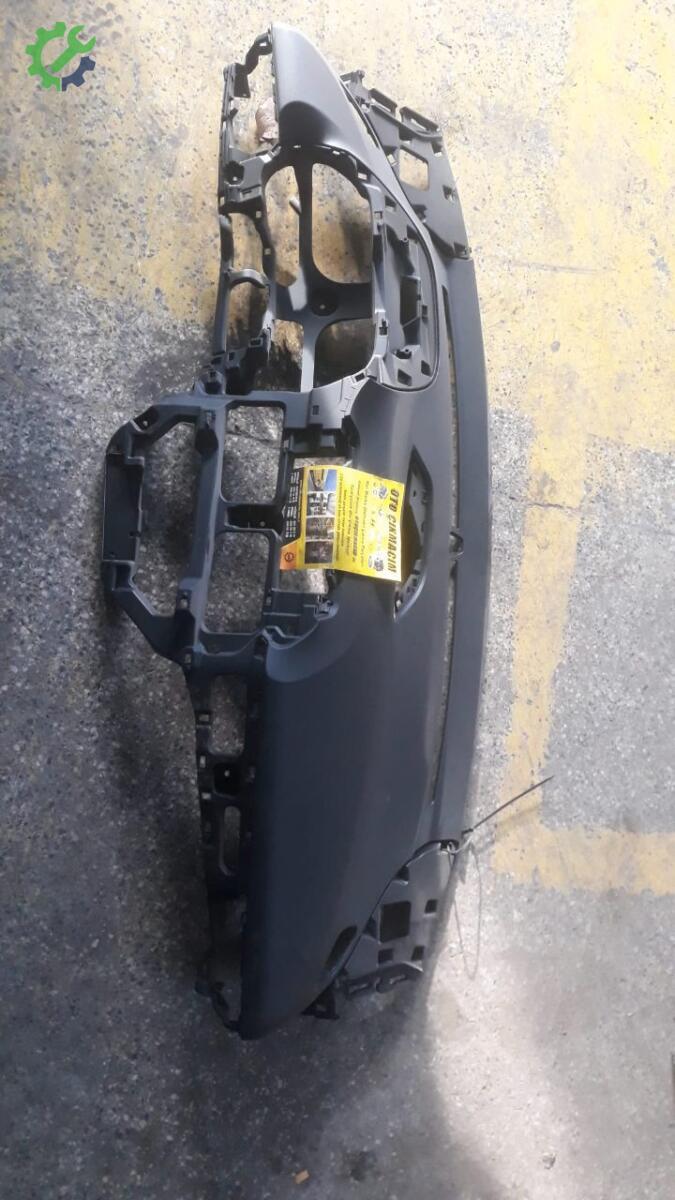 Hyundai i10 Göğüslük çıkma parça