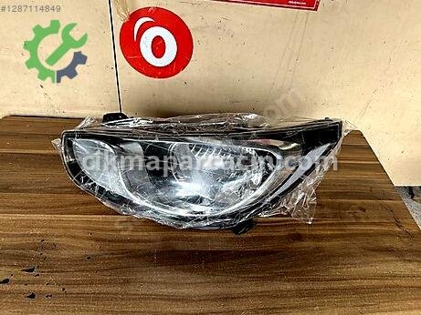 Hyundai Accent Blue Sağ Ön Far çıkma parça
