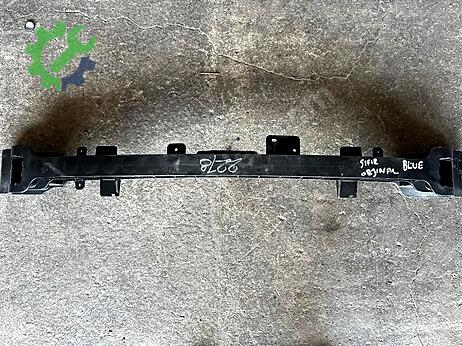 Hyundai Accent Blue Arka Tampon Demiri çıkma parça