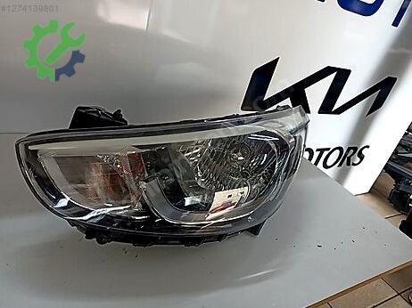 Hyundai Accent Blue Sağ Ön Far çıkma parça