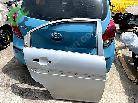 Hyundai Accent Era Sağ Arka Kapı çıkma parça