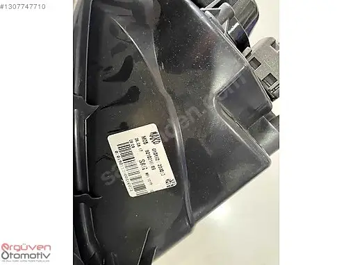 Hyundai Accent Era Sağ Ön Far çıkma parça