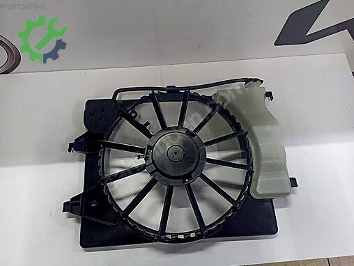 Hyundai Bayon Davlumbaz çıkma parça