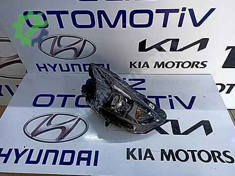 Hyundai Bayon Sağ Ön Far çıkma parça
