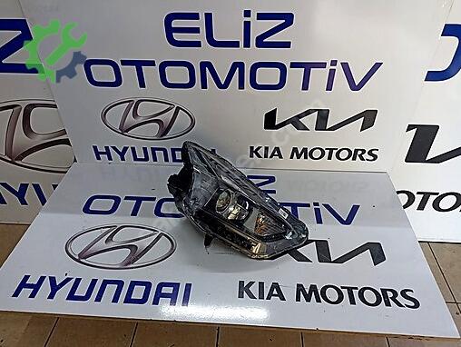 Hyundai Bayon Sağ Ön Far çıkma parça