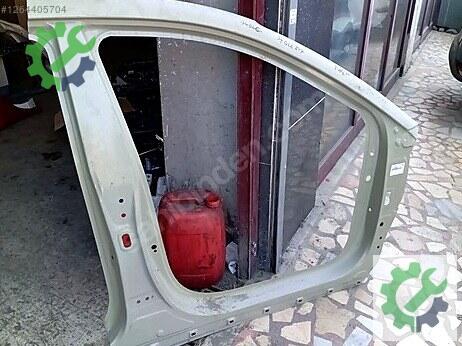 Hyundai Bayon Sağ Marşpiyel Sacı çıkma parça