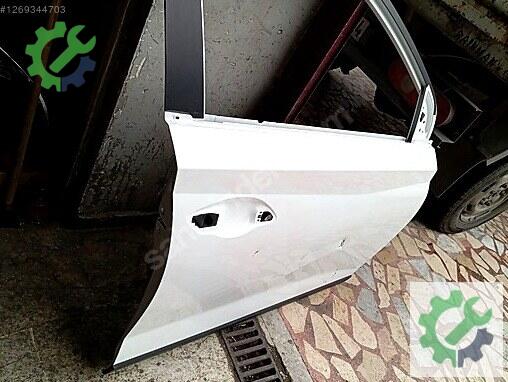 Hyundai Bayon Sağ Ön Kapı çıkma parça