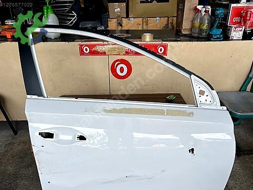 Hyundai Bayon Sağ Ön Kapı çıkma parça