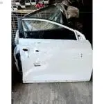 HYUNDAİ BAYON SAĞ ÖN KAPI ORİJİNAL ÇIKMA